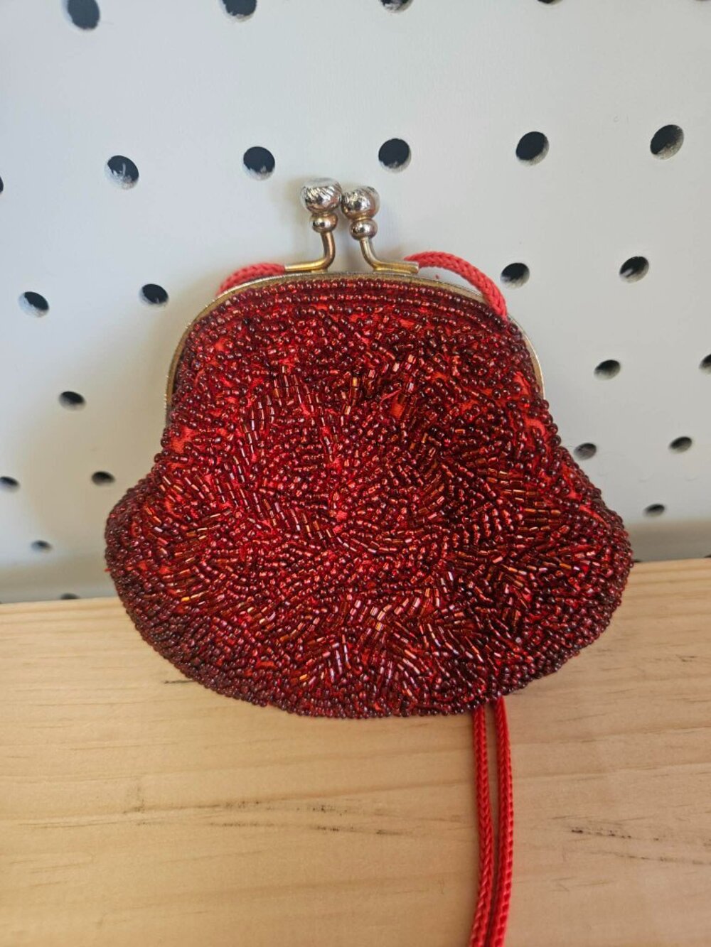 Vintage Red Beaded Coin Purse - Picture 4 of 4